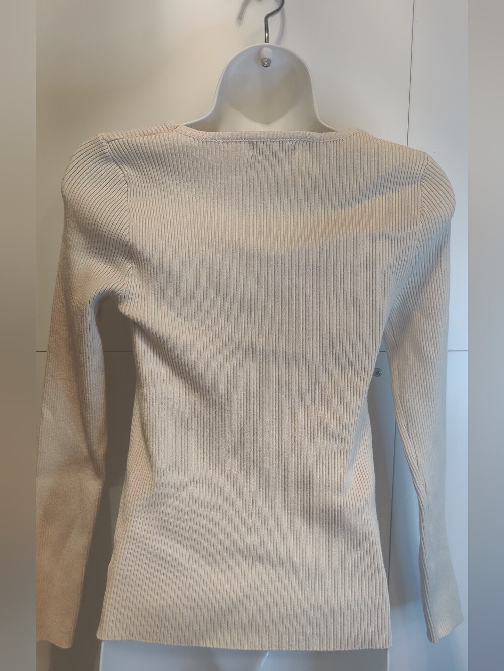 Mittoshop Cream Ribbed Cutout Long Sleeve Sweater Top Size M NWOT - Picture 4 of 6